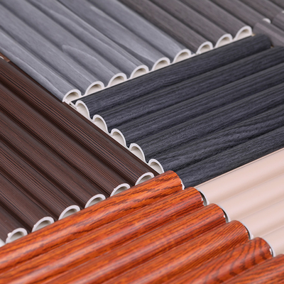 Kalite 15mm İç Dekorasyon Duvar Paneli PVC Ahşap Plastik Ark Panosu Fabrika